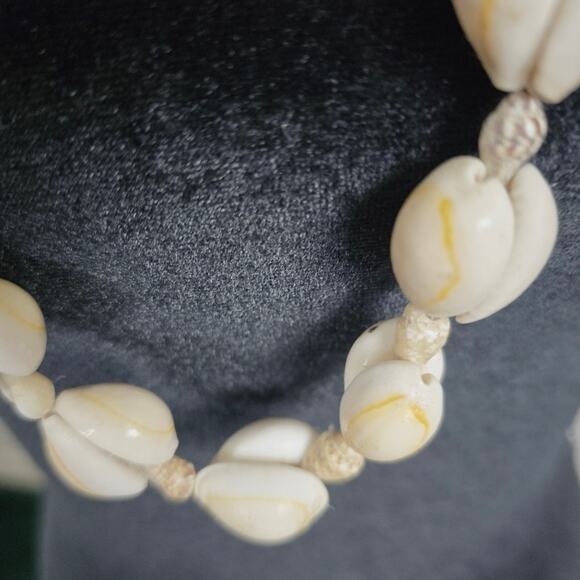 Hawaiian Cowrie Sea Shell Necklace 16" Boho Clapless Long Beachy 90s Conch 3pc - Picture 8 of 12
